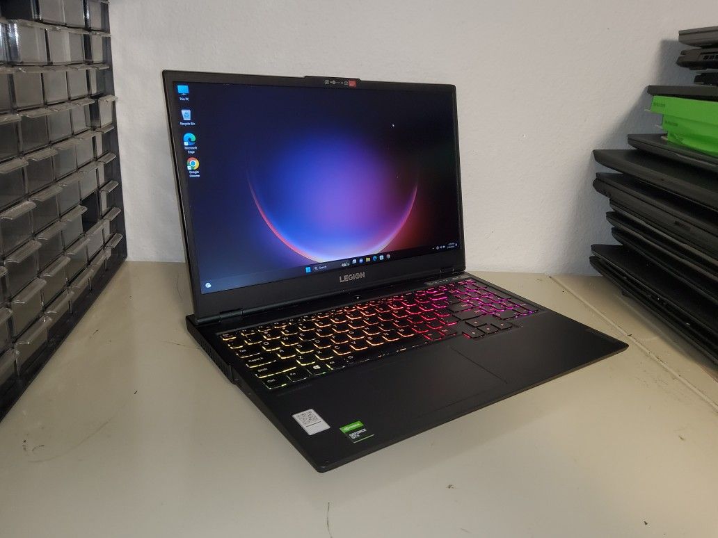 Lenovo Legion 5 15.6" Six-Core i7-10750H 2.6GHz 32GB 1TB NVMe +1TB Win11

