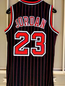 Michael Jordan 23 Bulls Jersey White for Sale in Phoenix, AZ - OfferUp