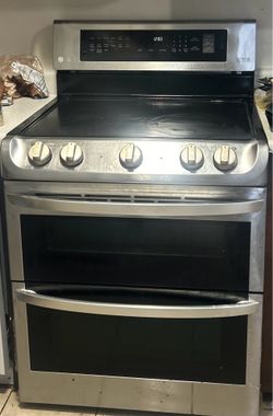 LG Electric Two-Door Oven
