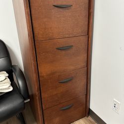 4 Drawer File Cabinet 