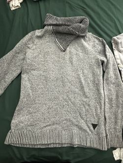 Guess sweater size L
