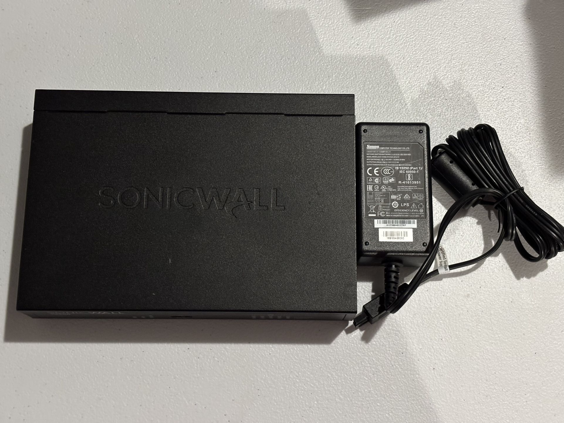 SonicWall TZ300 Firewall Network Security Appliance w/Power Supply