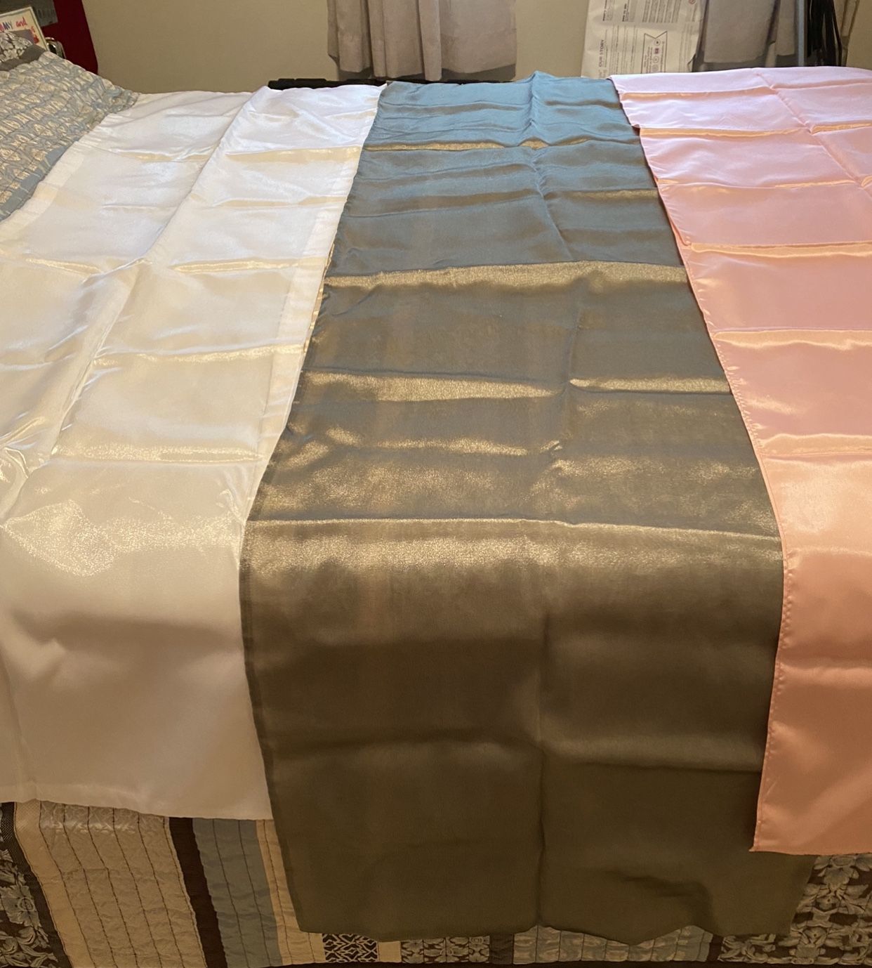 4 Shawls