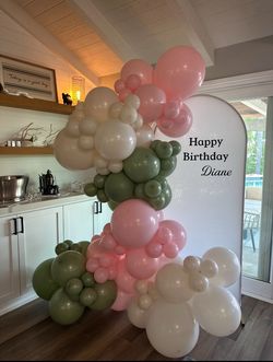 Balloon garland