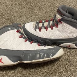 Jordan Retro 9 Youth 4