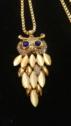 Glamorous owl necklace