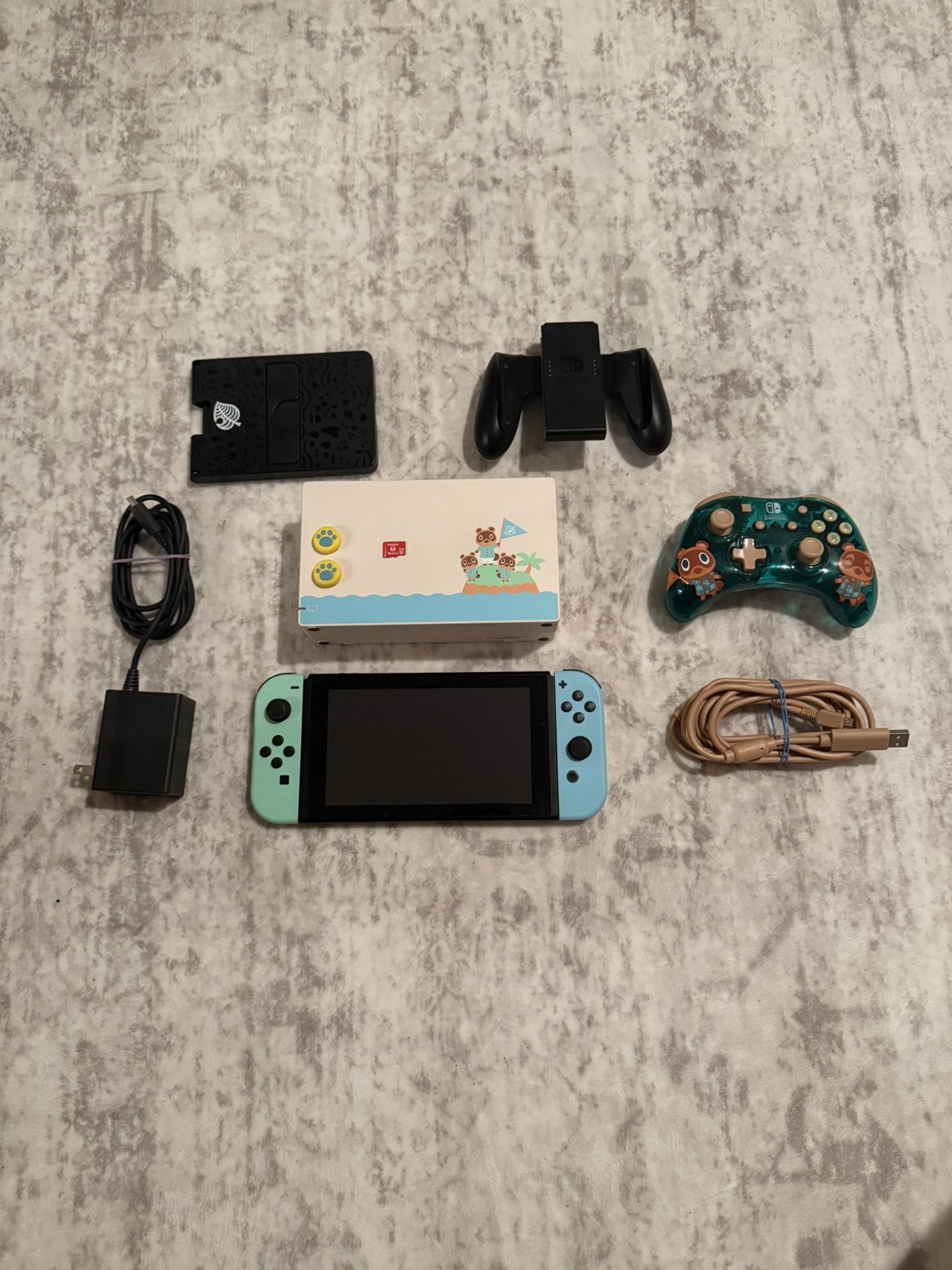 Nintendo Switch V2 Bundle - Animal Crossing Edition