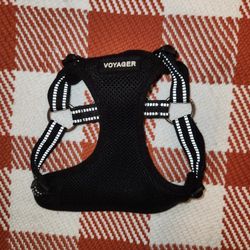 Size Medium Voyager Dog Harness