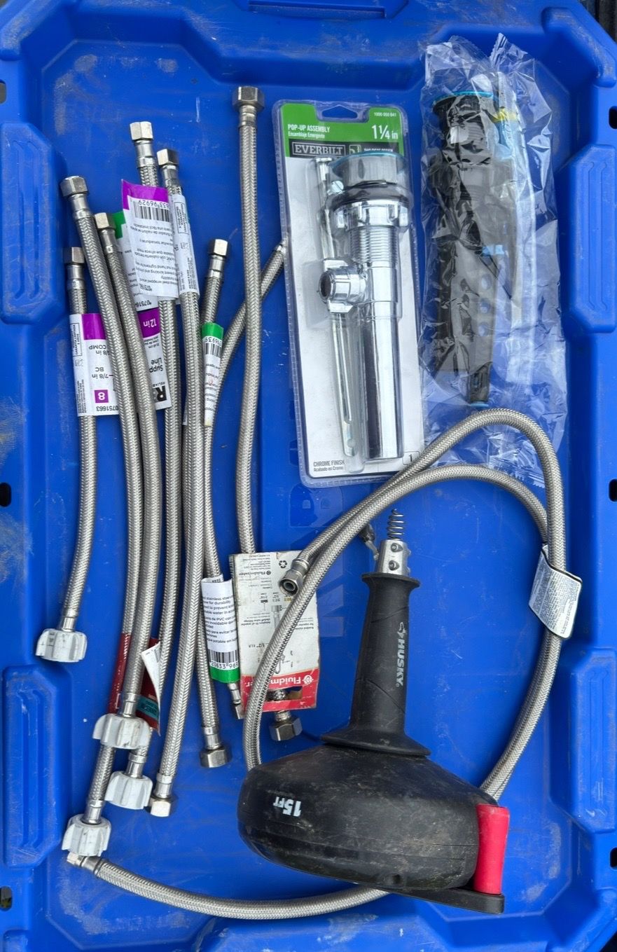 OBO plumbing stuff construction Dewalt Milwaukee Makita Senco hitachi Ryobi
