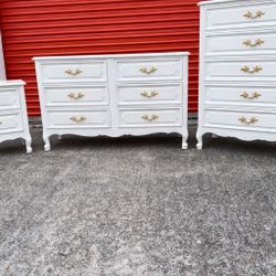Dresser Set