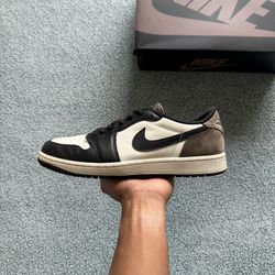 Jordan 1 Low Mocha 