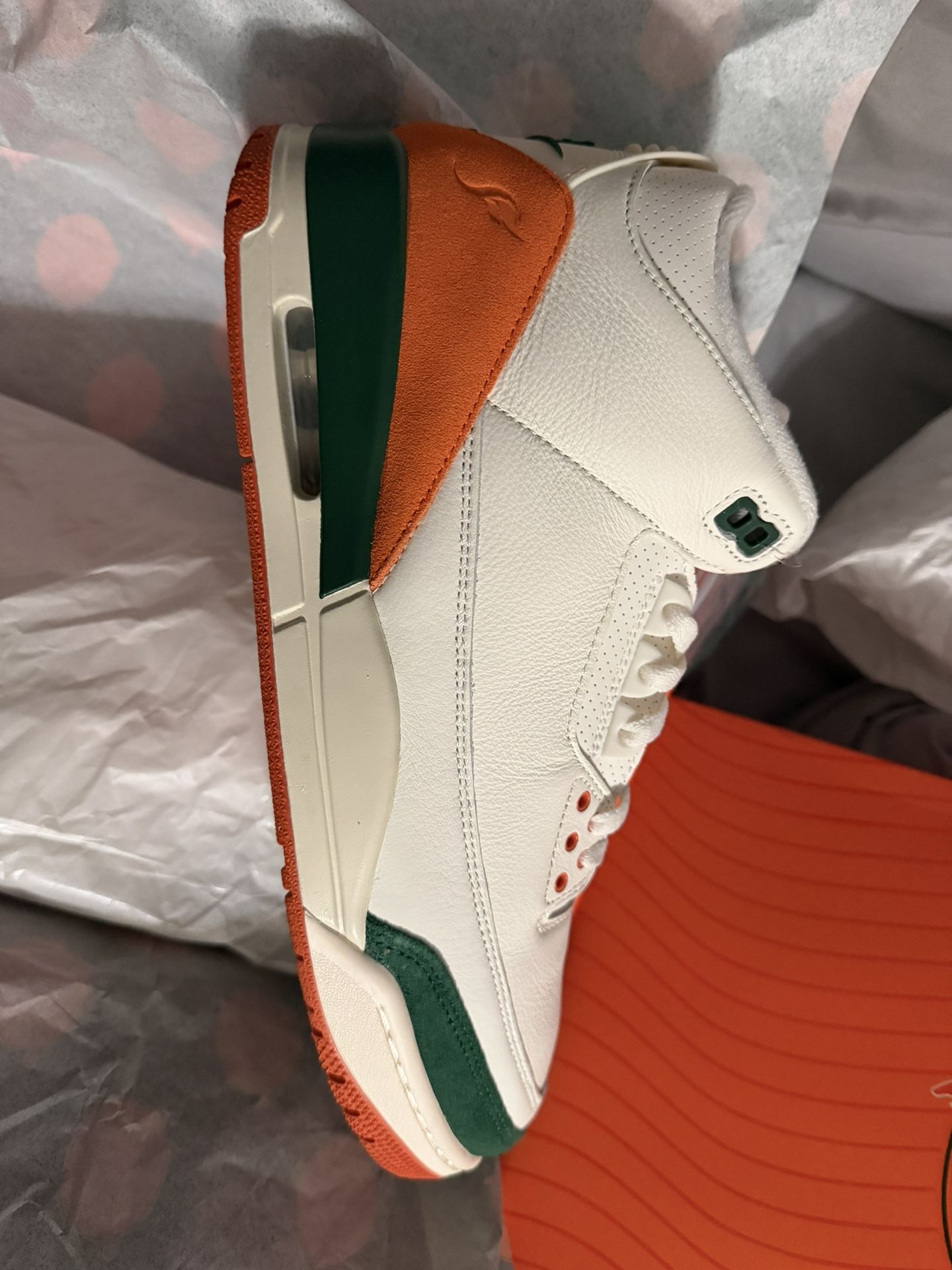 Solefly “Miami Jordan 3