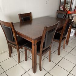 Sofas & Dinning Set