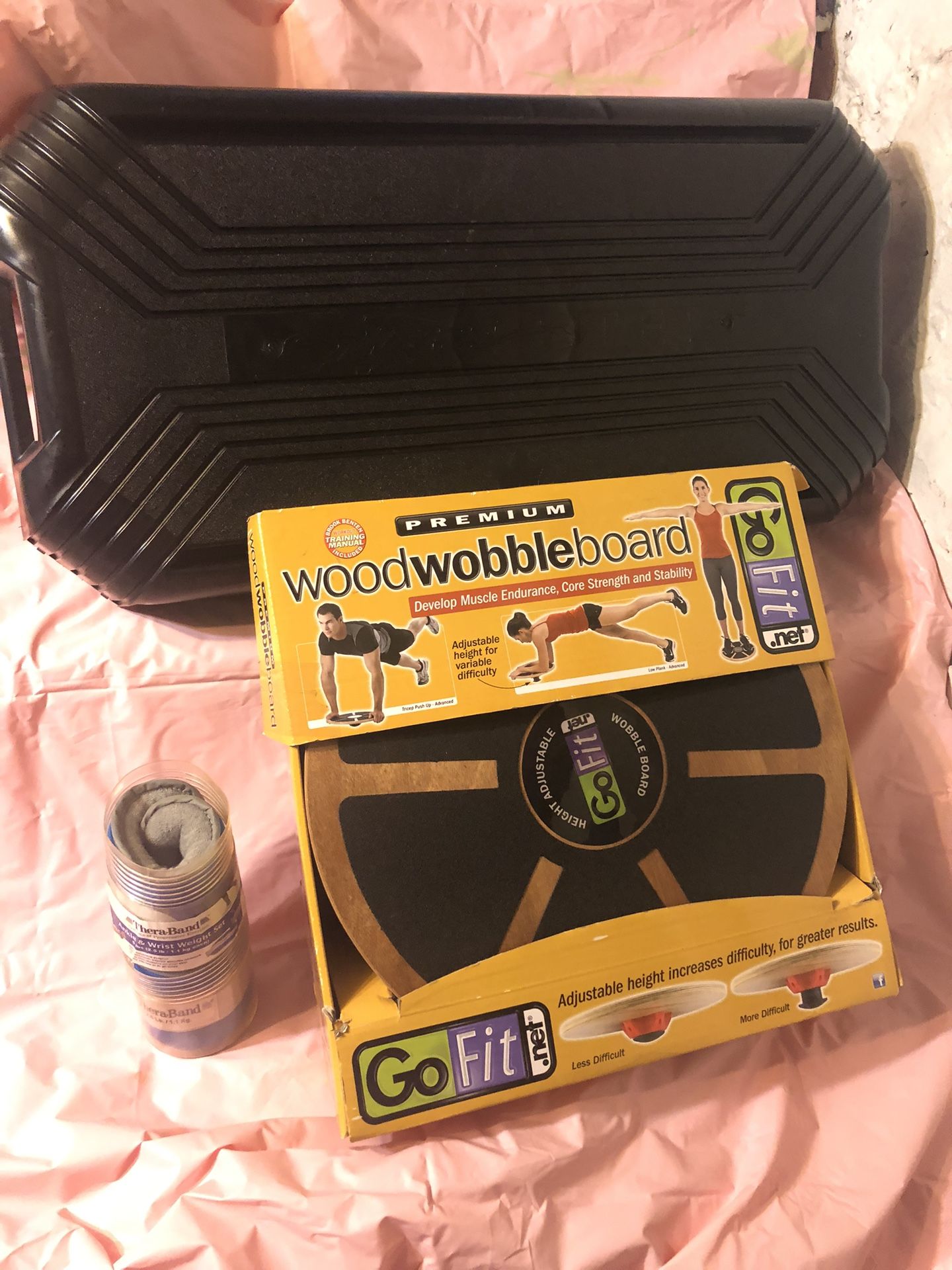 Step Wobble Lift: Exercise Equipment