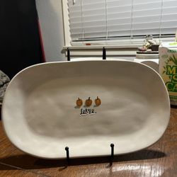Rae Dunn Serve Plate 