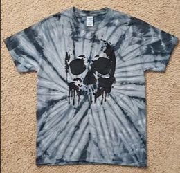Tie-Dye Skull Graphic T-Shirt