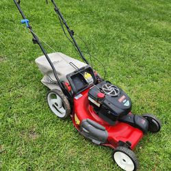 Craftsman 22" Self-propelled Lawn Mower 