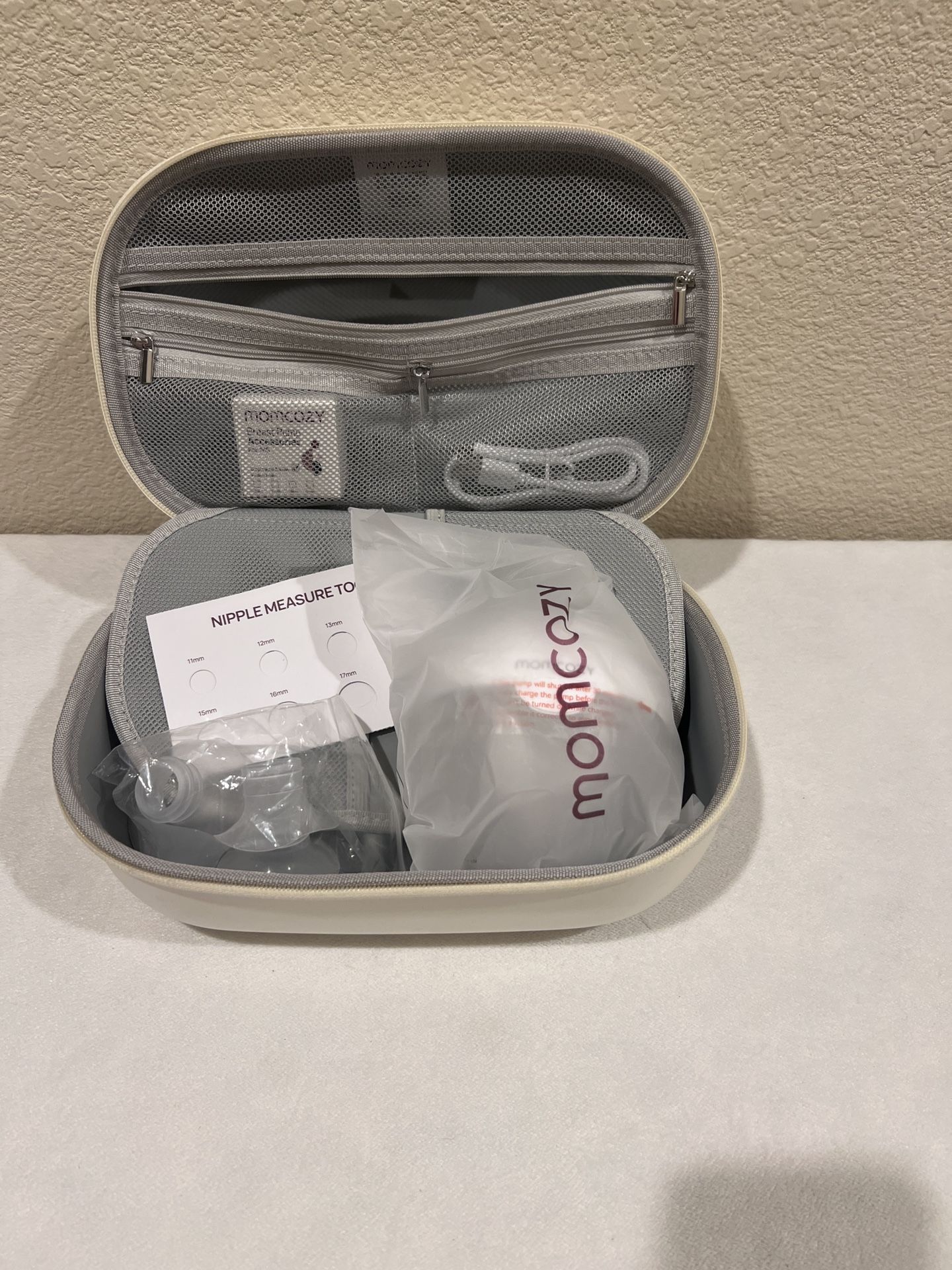 New Momcozy M5 Hands Free Breast Pump