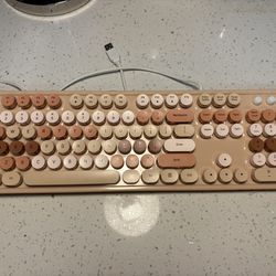 Retro Aesthetic Wired Keyboard – USB – Full Size – Cream/Tan