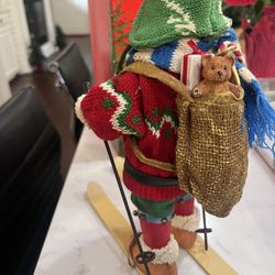 Skiing Santa 