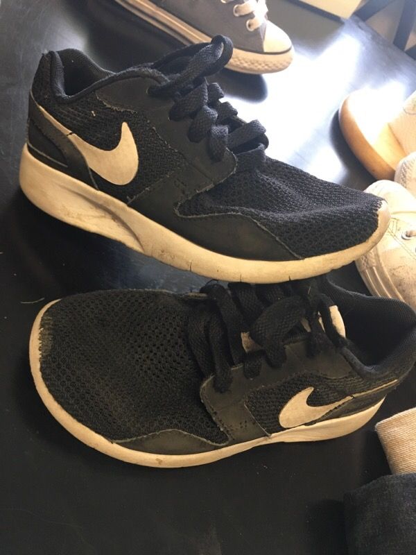 Boys nikes