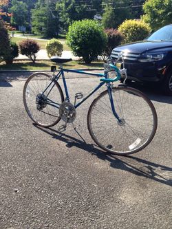 1980s Shwinn Varsity 10 speed bike