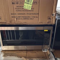 GE Profile™ 2.2 Cu. Ft. Countertop Sensor Microwave Oven