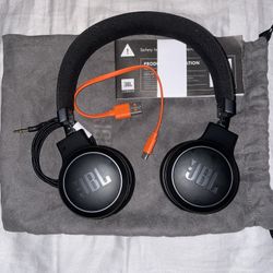 JBL 675NC Headphones