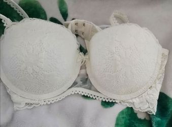 White lace bra 34 b new with tag