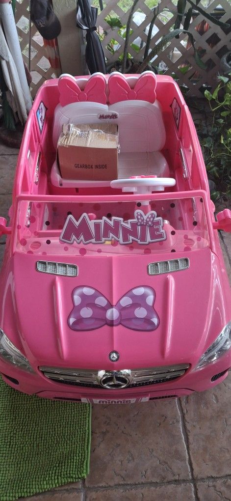 Minnie's Mouse Kids Car