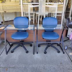2 Nice Office Chair And Desk