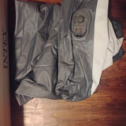 Queen Blowup Mattess