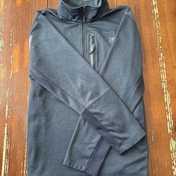 The North Face Men's Charcoal Gray Lightweight Quarter‑Zip Pullover