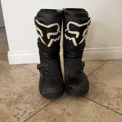 Fox Comp Black & White Youth Size 6