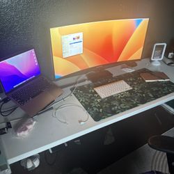 Sceptre 34” Ultrawide – 165Hz/180Hz – Excellent Condition 