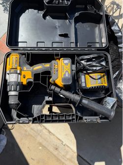 Dewalt 20v drill/ hammer drill