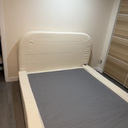 Cloud Frame Bed 