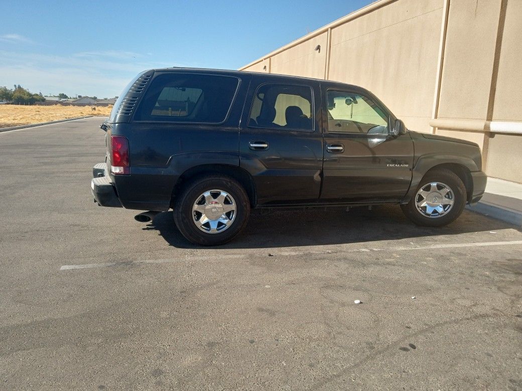2002 Cadillac Escalade
