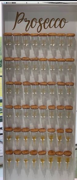Prosecco Wall