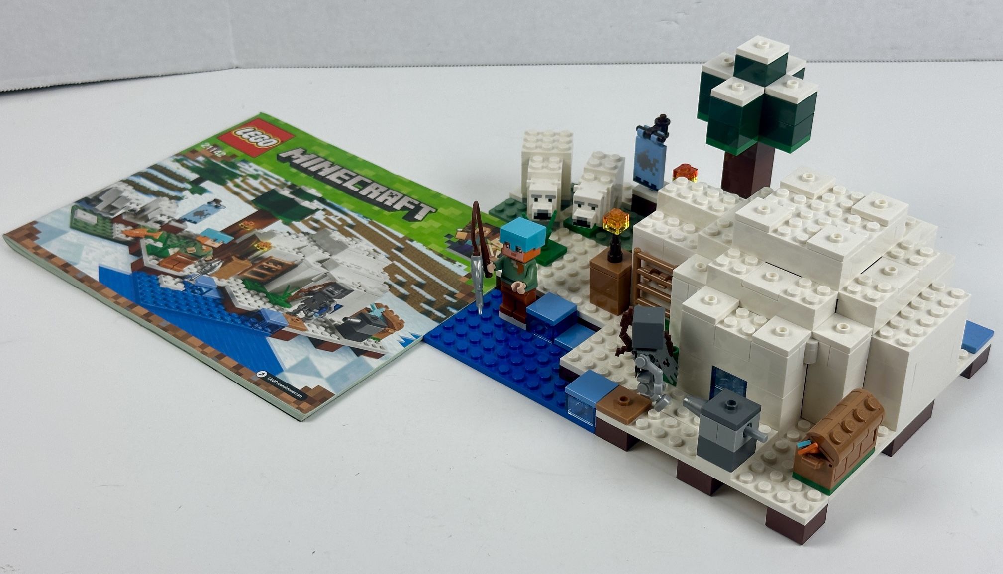 LEGO Minecraft The Snow Hideout