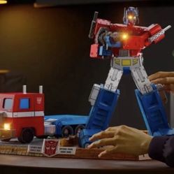 4D Build Transformers Optimus Prime Innovation Series 3D Puzzle Model Kit.