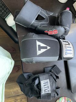 Title Womens Boxing Gloves