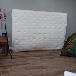 Brand New Queen Size Mattress For Sale