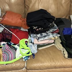 Woman’s Clothes Bundle 