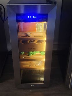 35L Digital Cigar Humidor with Spanish Cedar Shelves