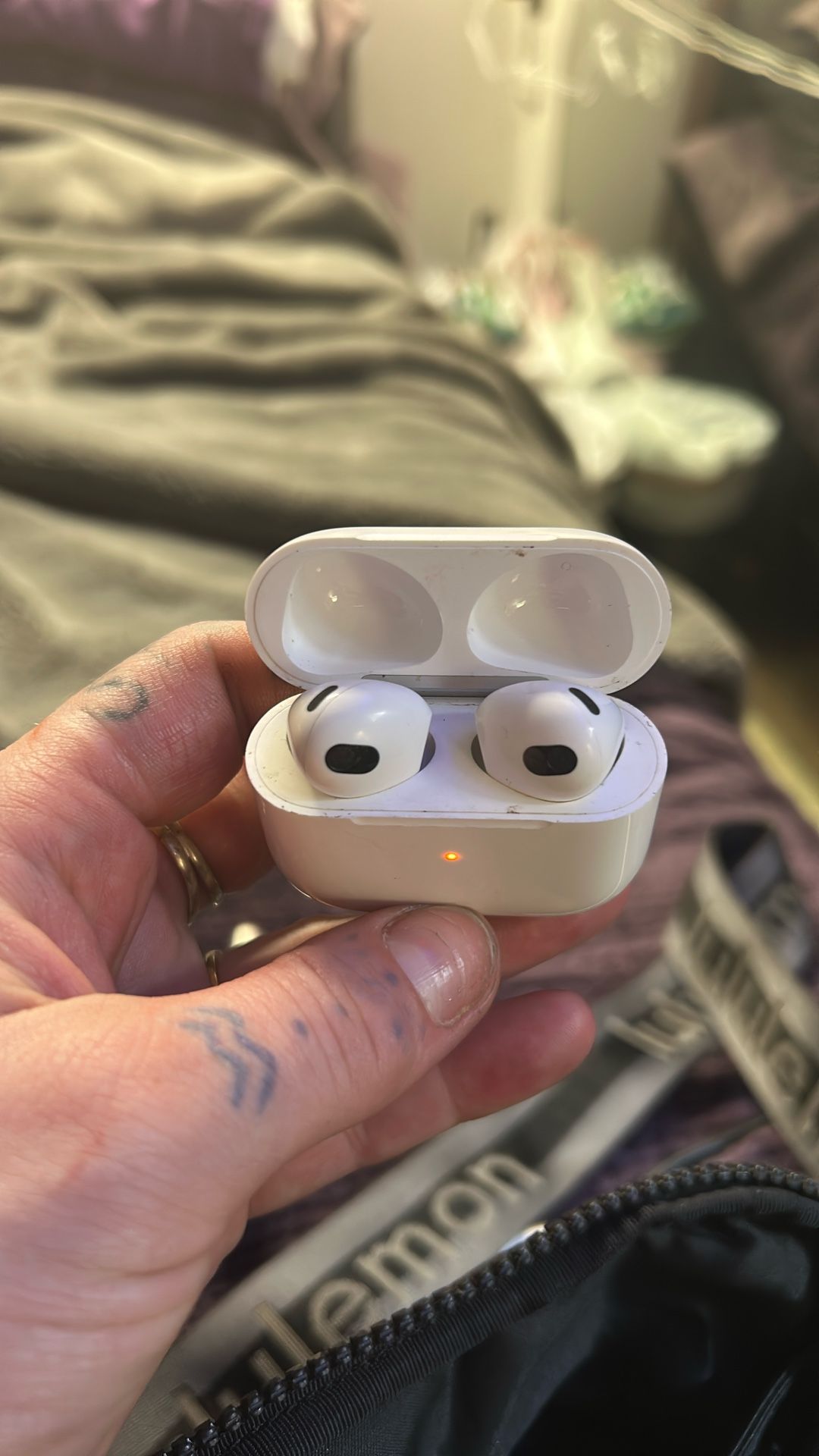 Apple AirPods