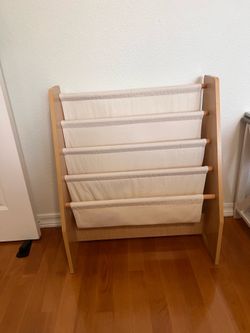 Kidkraft bookcase/book rack cream canvas color