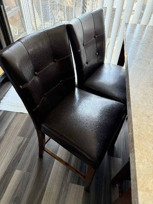 Kitchen Table With 5 Chairs