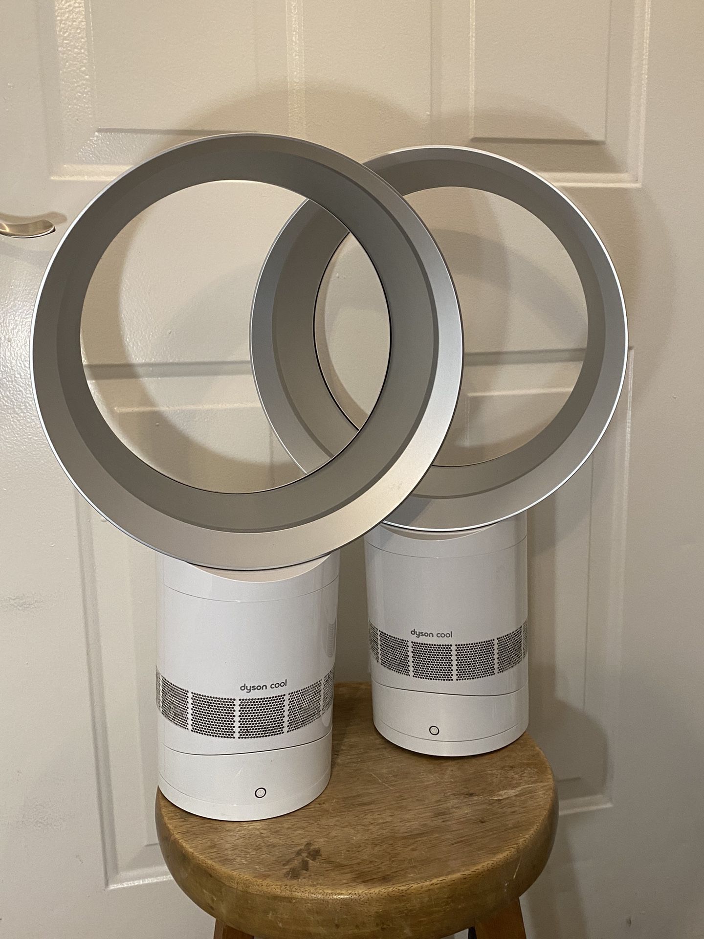 aantal viering Somatische cel Dyson Cool Air Multiplier Am06 $140 Each Both For $250 for Sale in Las  Vegas, NV - OfferUp