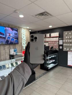 iPhone 15 Pro Max 256GB UNLOCKED- Phoenix Az